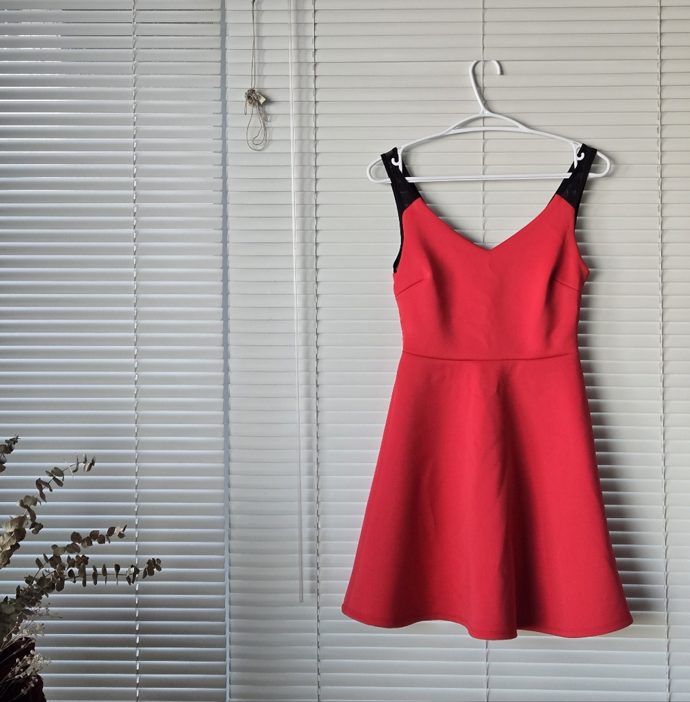 🎀4/$20🎀 Forever 21 Red Dress